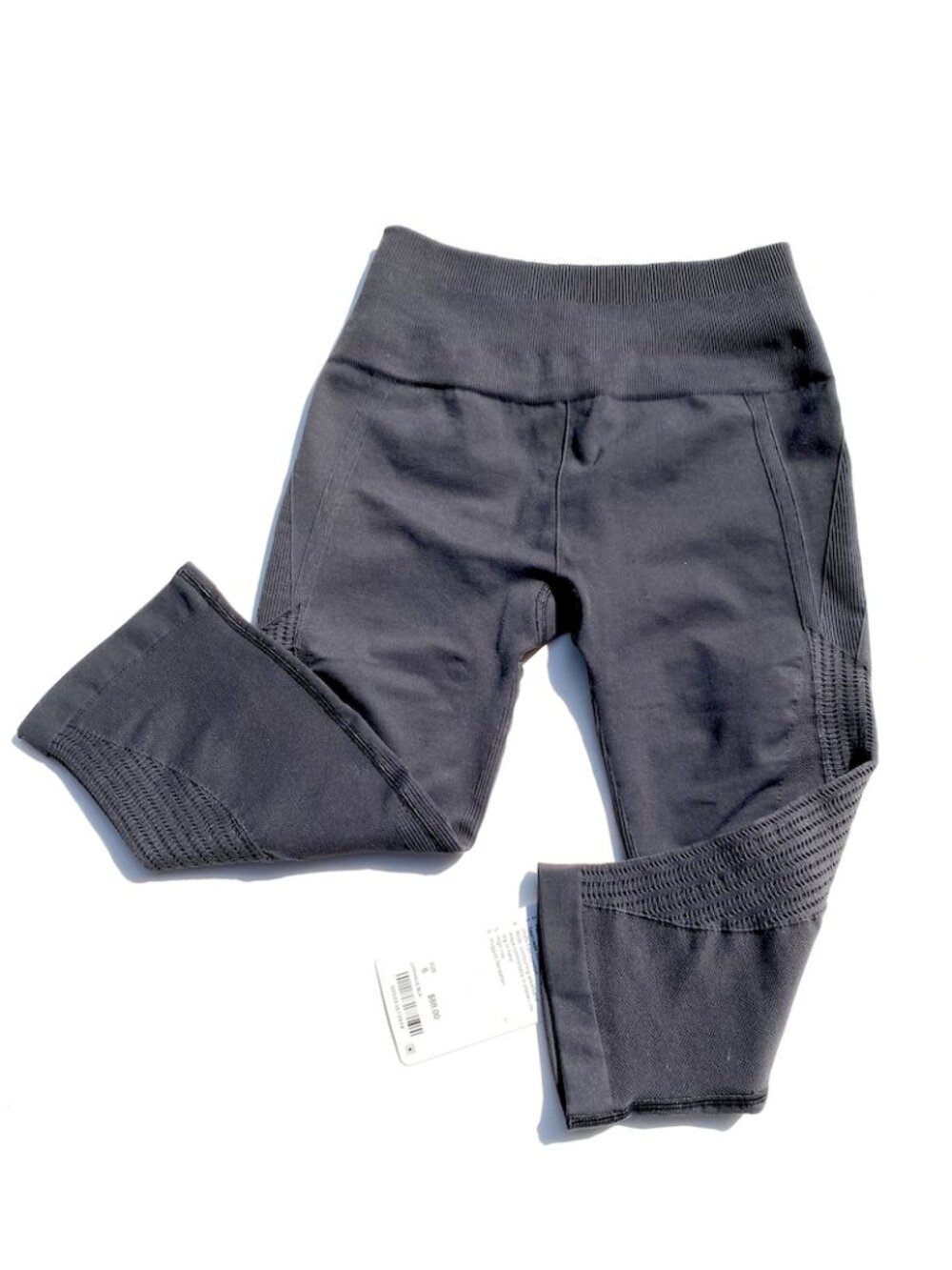 Lululemon Flow & Go seamless crop leggings, NWT! Size 6, 17” inseam.